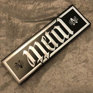 Kat Von D Metal-Matte Palette